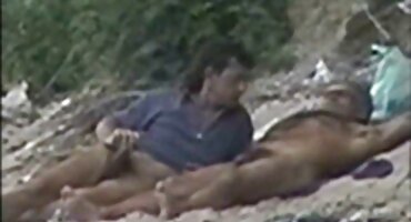 sex gái xinh mặc quần legging Cô sex heo gái séc có quan hệ tình dục với một chàng trai.